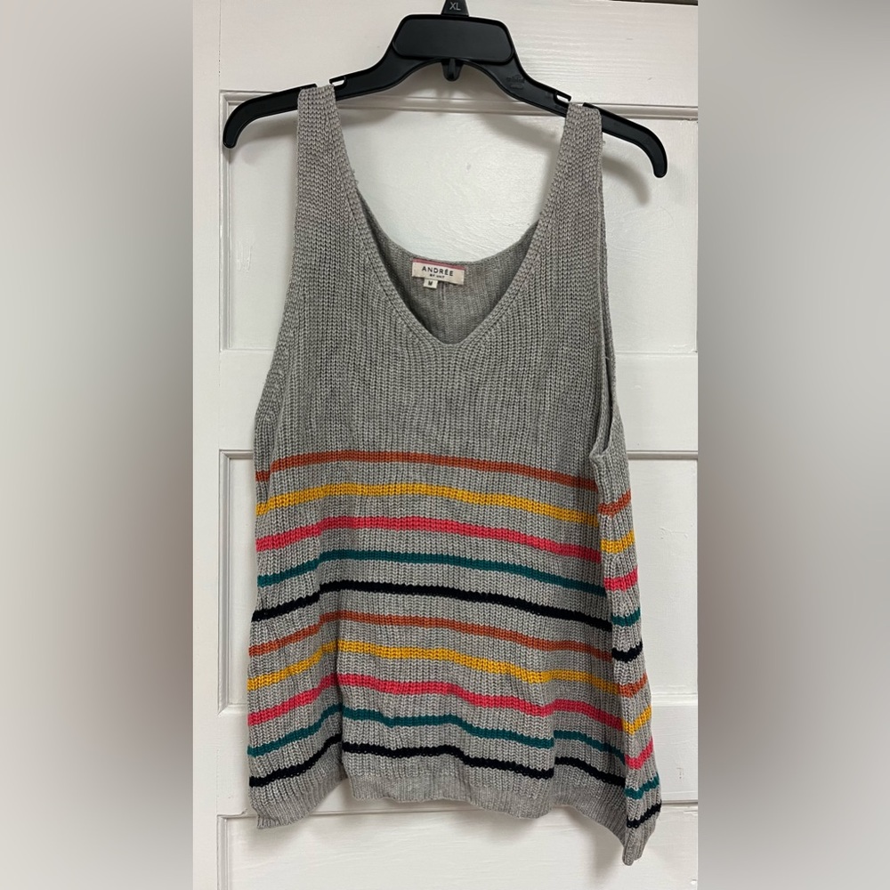 ANDREE By Unit Gray w/Colorful Stripes KNIT V-Neck SLEEVELESS Sweater Tank Sz M